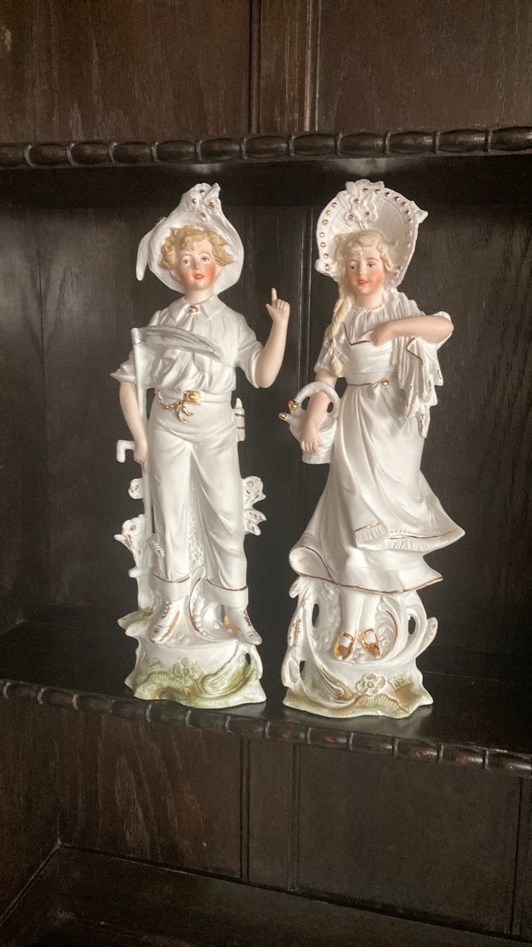 Koppel antiek biscuit beeldjes. 36 cm hoog, Antiek en Kunst, Ophalen