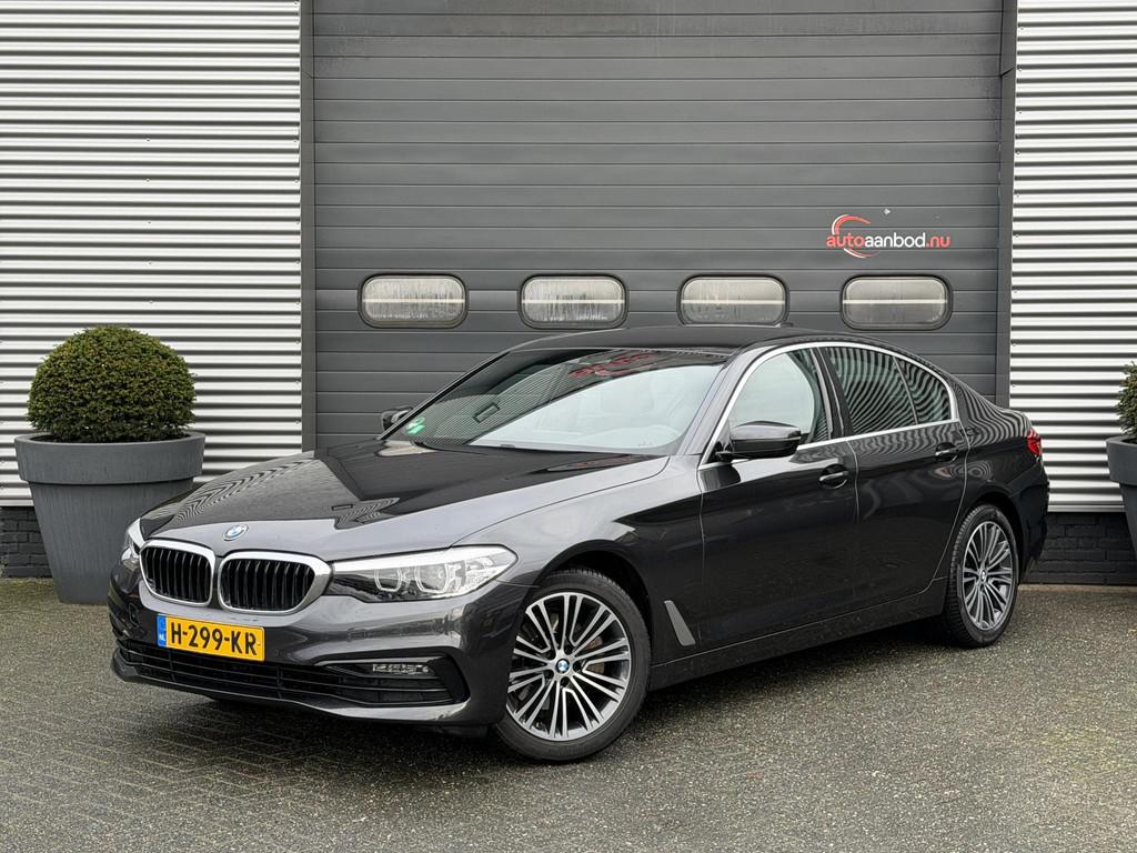 BMW 5-serie 520i Executive Edition | Navigatie | Lederen Bek, Auto's, Automaat, Achterwielaandrijving, Gebruikt, 4 cilinders