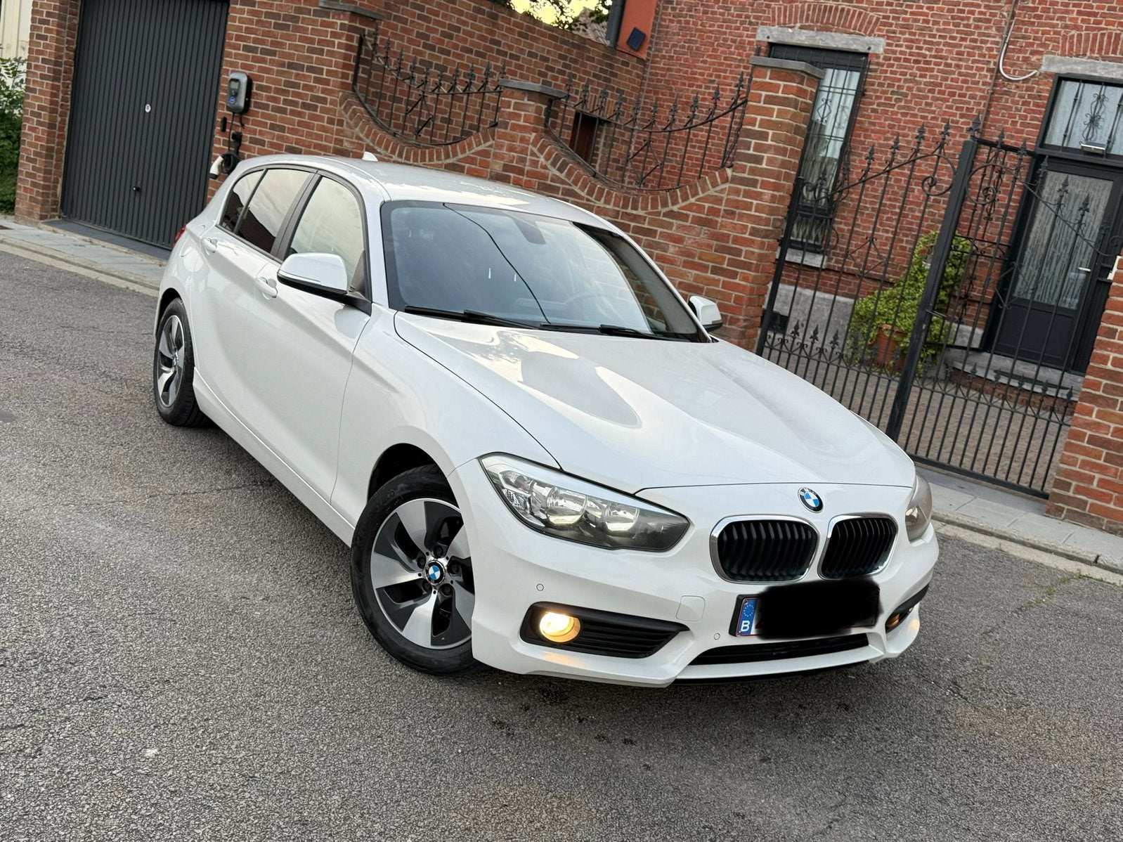 Bmw 116d, Autos, BMW, Série 1, Bluetooth, Diesel, Euro 6, Berline, 5 portes, Boîte manuelle, Cuir, Enlèvement