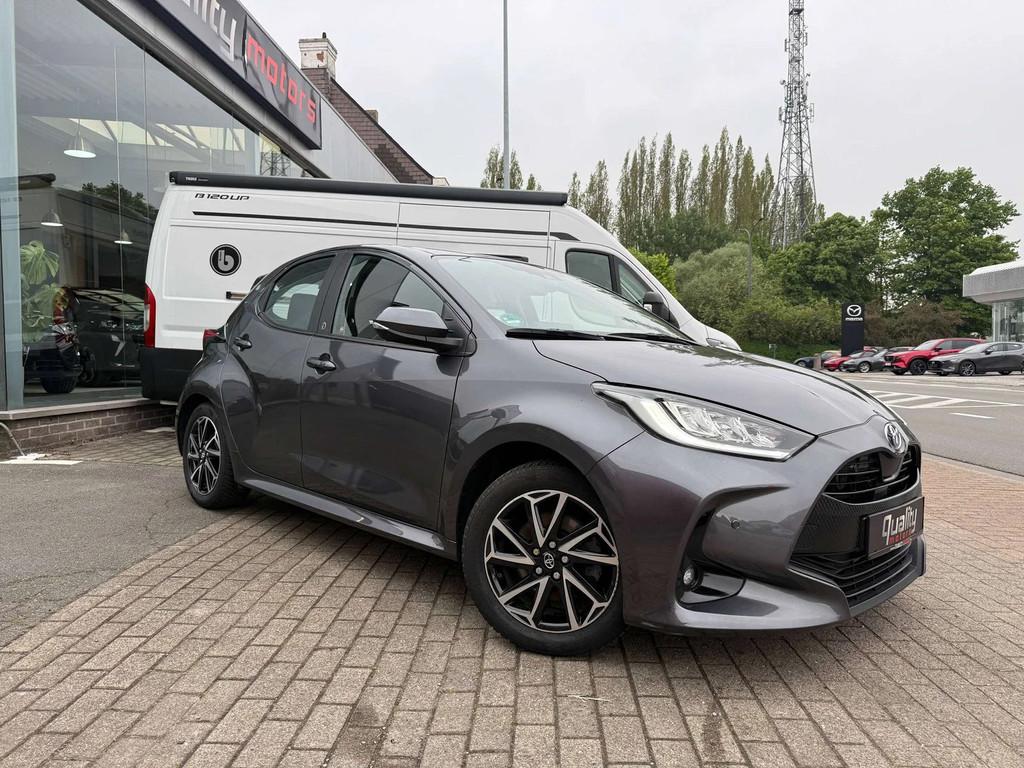 Toyota Yaris Yaris 1.5i HYBRID // ADAPTIEVE CRUISE CONTROLE, Auto's, Automaat, Gebruikt, 1490 cc, Bedrijf