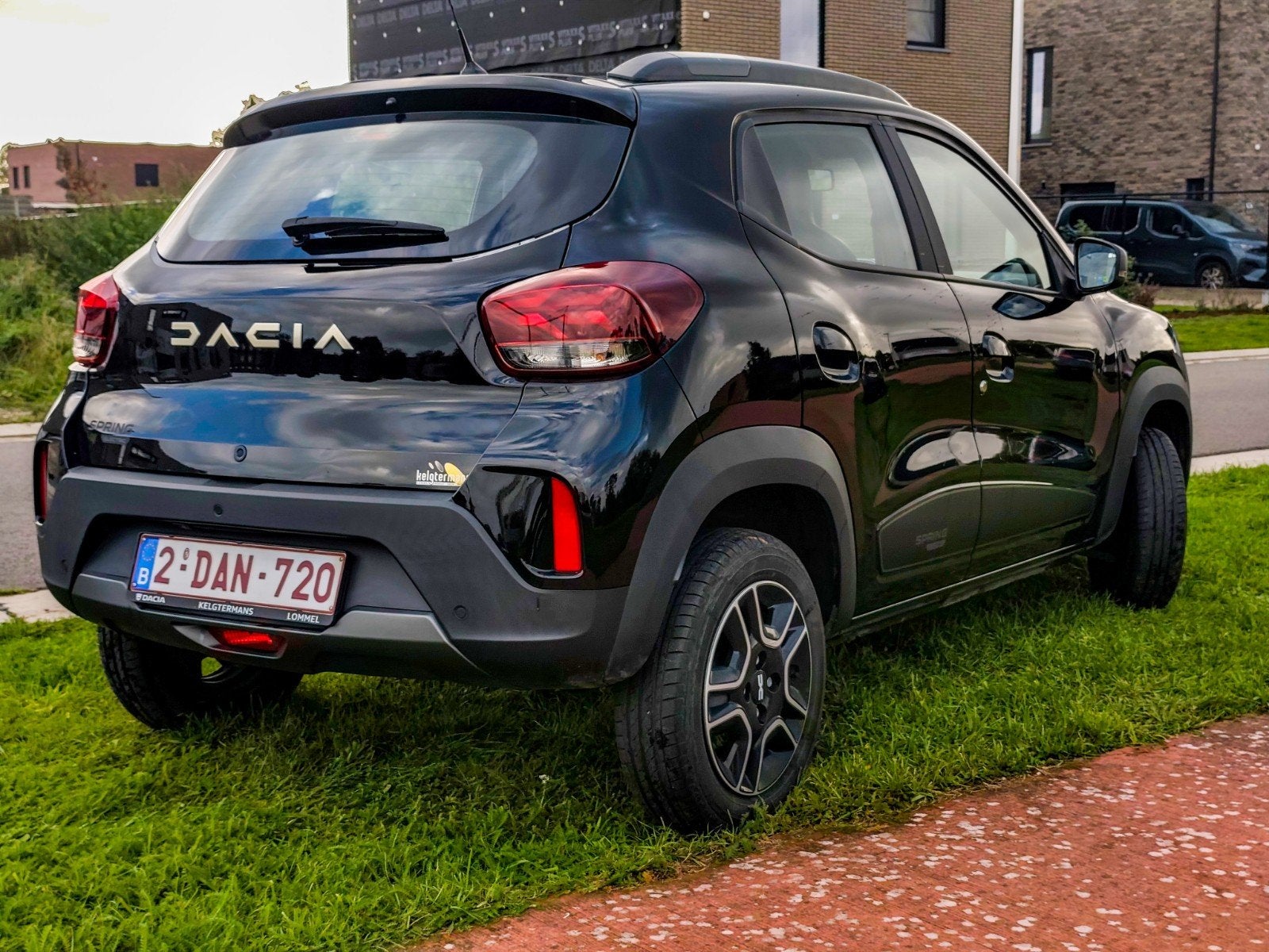 Dacia Spring, Autos, Achat, Noir, 5 portes, Automatique