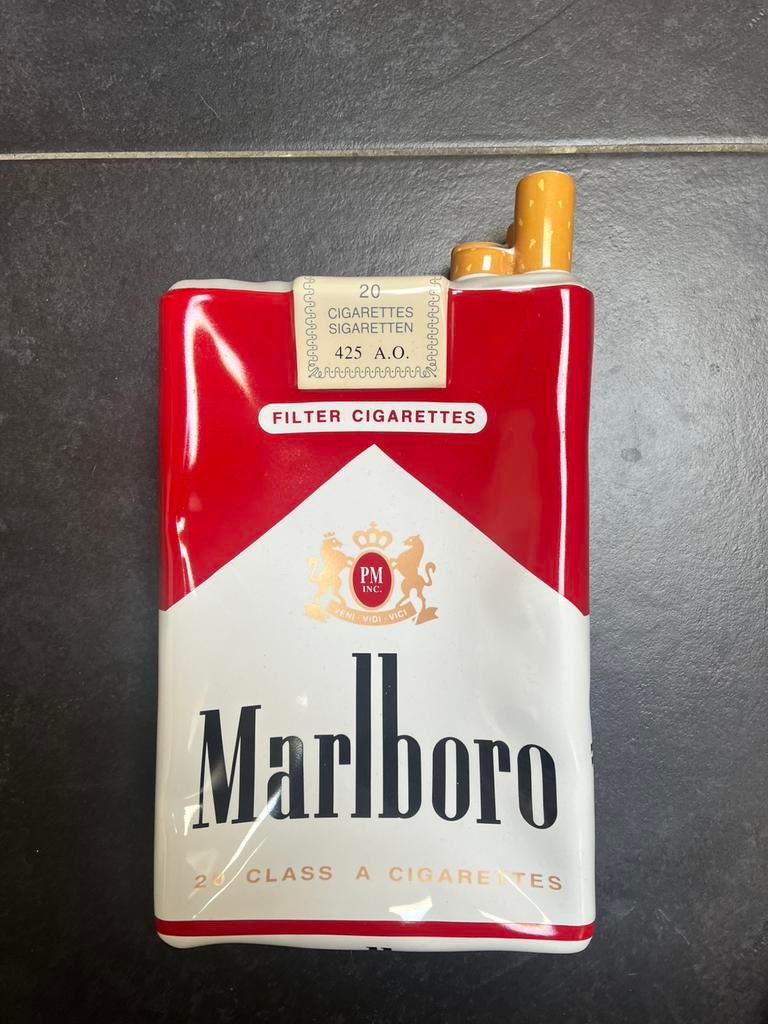 Vide poche ou cendrier en porcelaine, Ophalen, Zo goed als nieuw