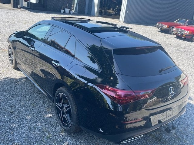 Mercedes CLA 200d Shooting Brake AMG Line Pano Cam.. 3/2024, Automaat, CLA, Lichtsensor, Zwart