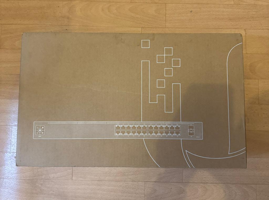 Ubiquiti UniFi Switch 24 (USW-24) – Neuf sous scellé, Computers en Software, Accesspoints, Ophalen, Zo goed als nieuw