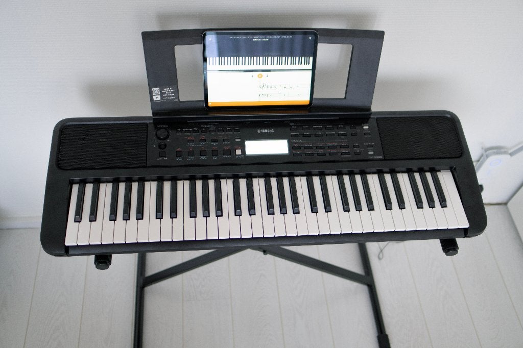 Yamaha PSR-E383 – zo goed als nieuw, Muziek en Instrumenten, Ophalen, Zo goed als nieuw, 61 toetsen, Yamaha