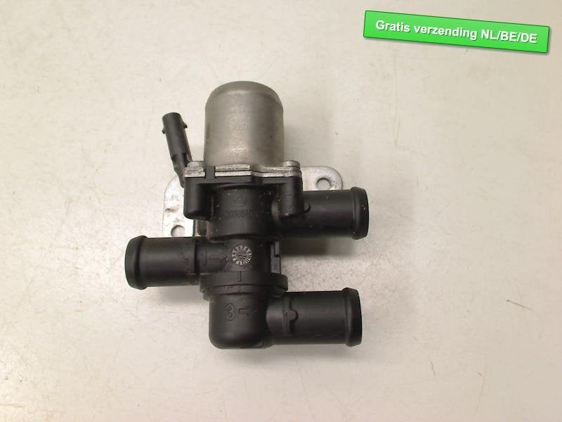 RADIATEUR SOUPAPE ELECTRIQUE Audi A3 Sportback (8VA / 8VF), Auto-Union-Straße  1,
85057  Ingolstadt, DE, Info@audi.de, Audi, Utilisé
