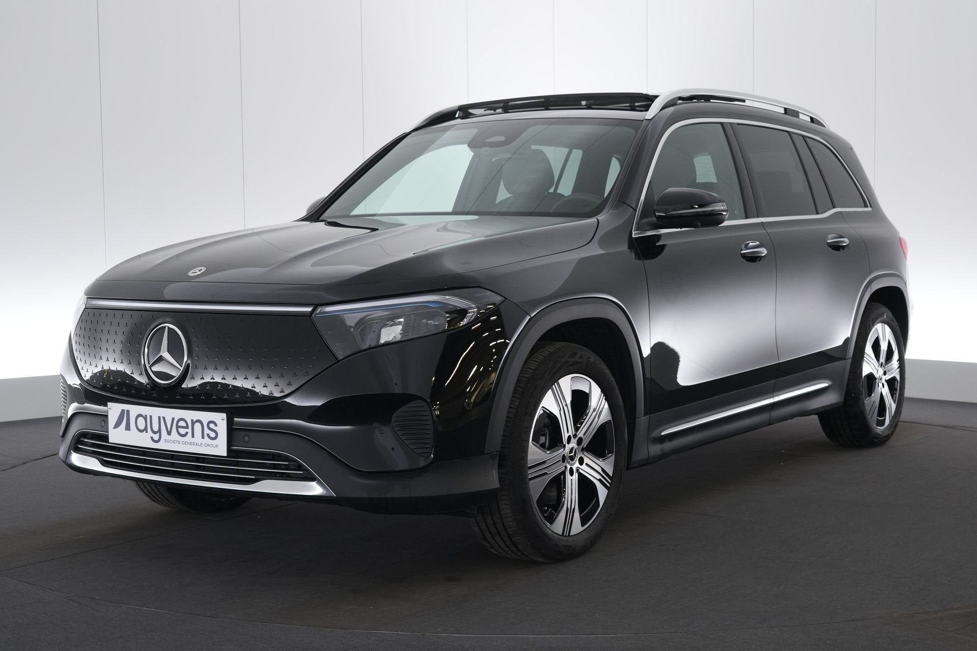(2GDY538) MERCEDES-BENZ EQB, Auto's, Mercedes-Benz, Automaat, EQB, Zwart, 67 kWh