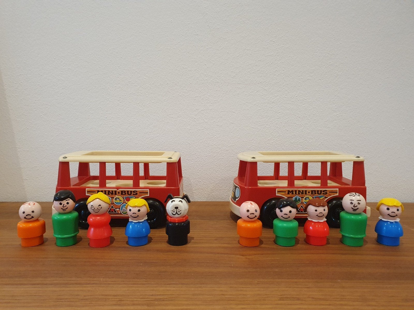 2x Fisher Price mini bus (141), Enlèvement ou Envoi