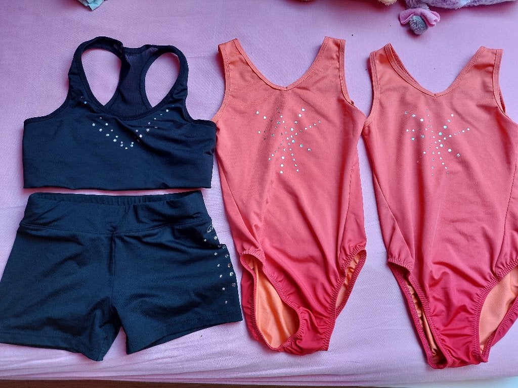 Turnpakjes, turn t-shirts van 4 tot 9 jaar, Ophalen, Paars, Kindermaat 122 t/m 140, Zo goed als nieuw