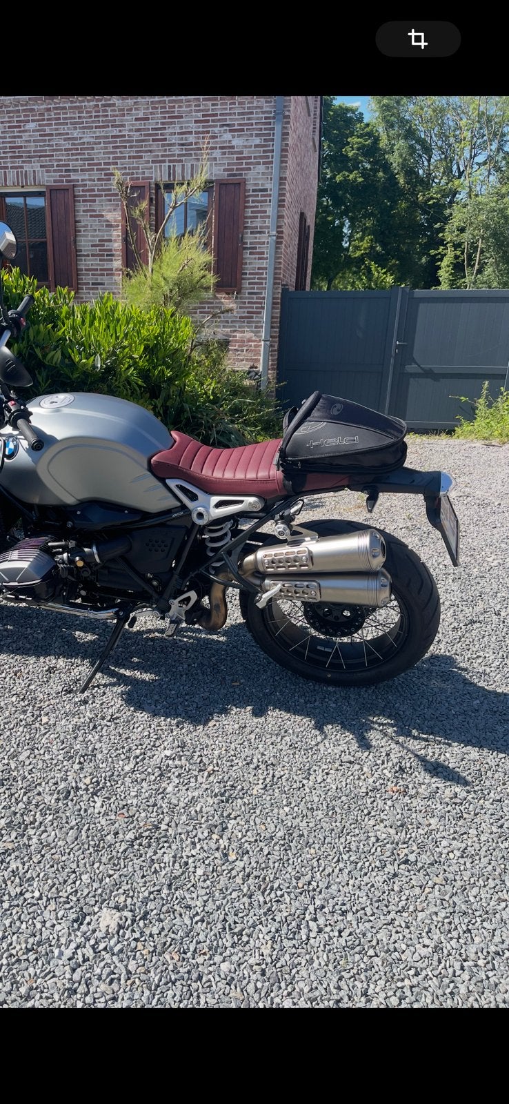 Ligne d’échappement d’origine ( akrapovic ) BMW Rnine t, Enlèvement