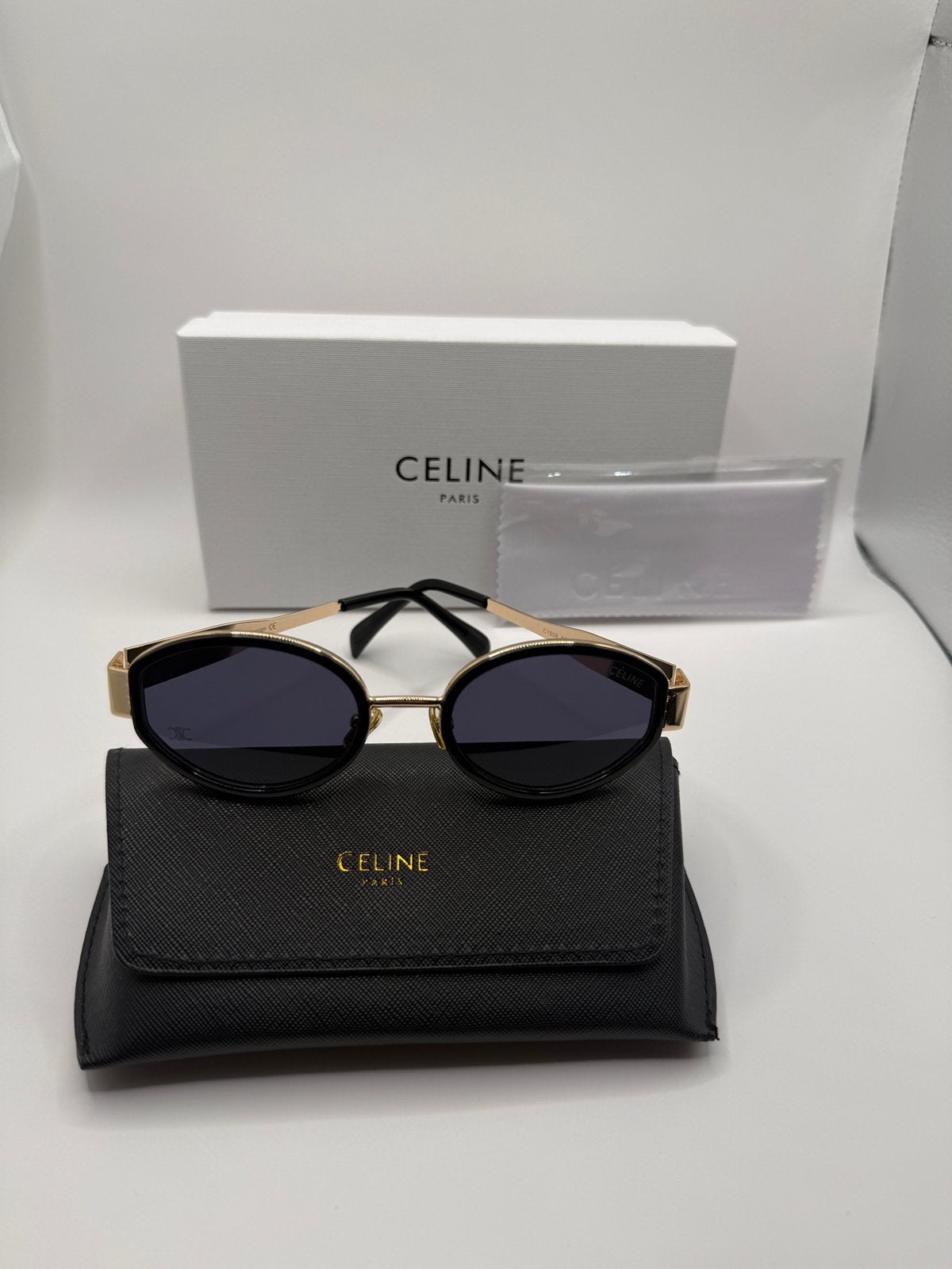Celine zonnebril 40 euro 3 voor 100 euro, Ophalen of Verzenden, Nieuw, Zonnebril