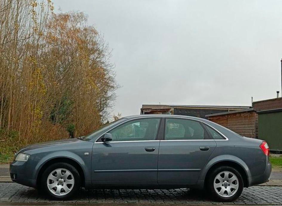Audi A4 2003 188k Benzine 2.0 Export of repair, Auto's, A4, Particulier, Te koop, Benzine
