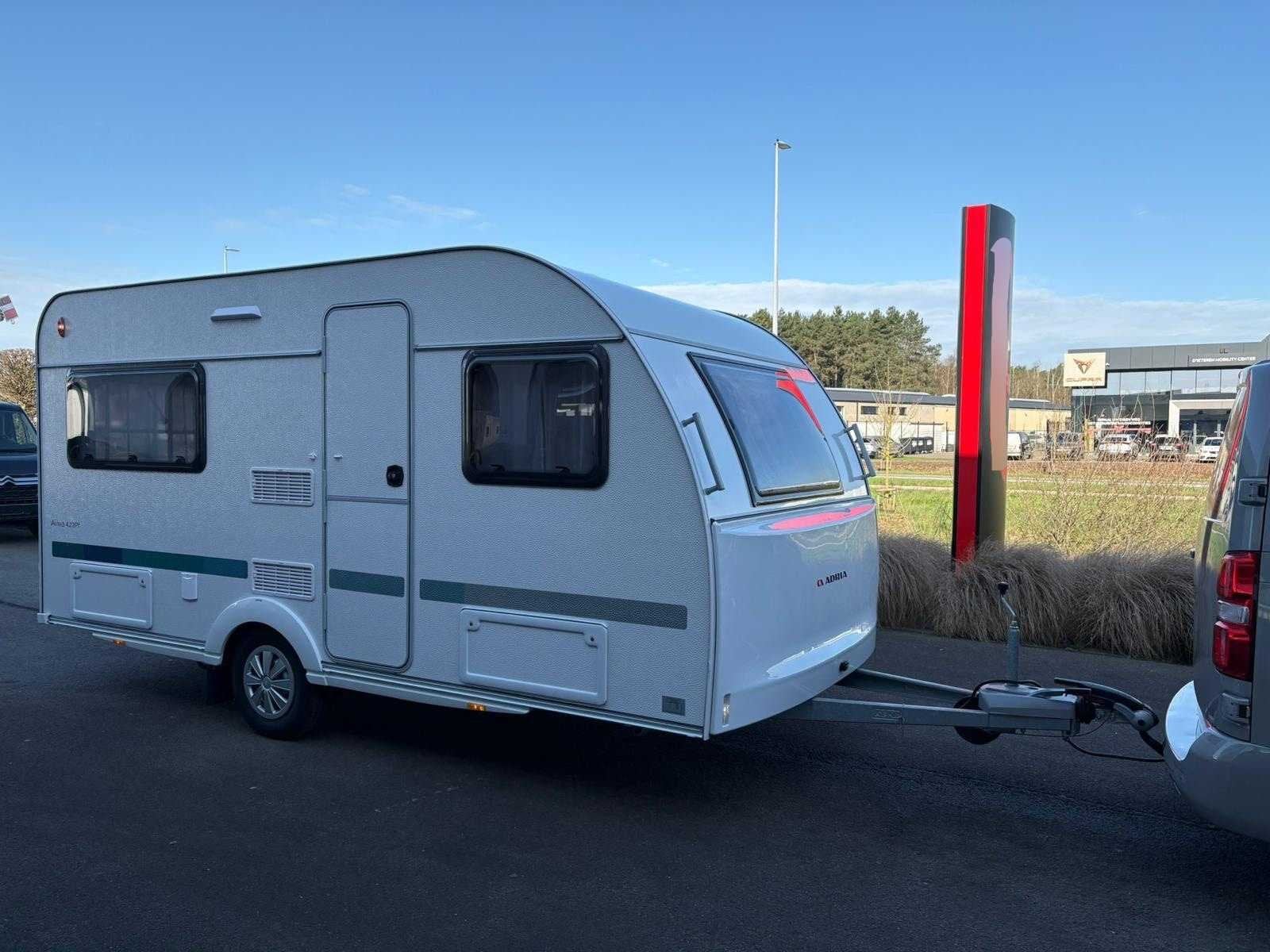 Caravane PY Adria Aviva 422, Caravanes & Camping, Entreprise, Adria