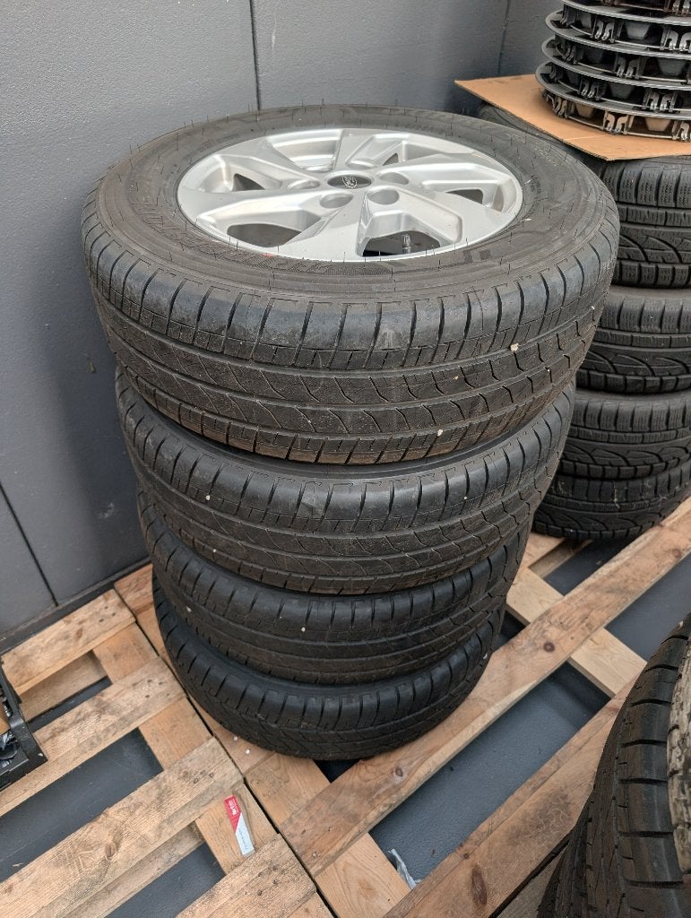 Pneus neuf, jantes en alliage 16", TPMS. Transit Custom V710, Neuf, 215 mm, 16 pouces, Pneus été