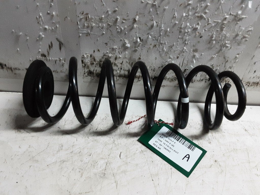 RESSORT DE SUSPENSION ARRIERE Volkswagen Golf V (1K1), Volkswagen, Mevr. I. Hauben, Utilisé, Rue de l'Espoir 34 34
4030  GRIVEGNÉE, BE