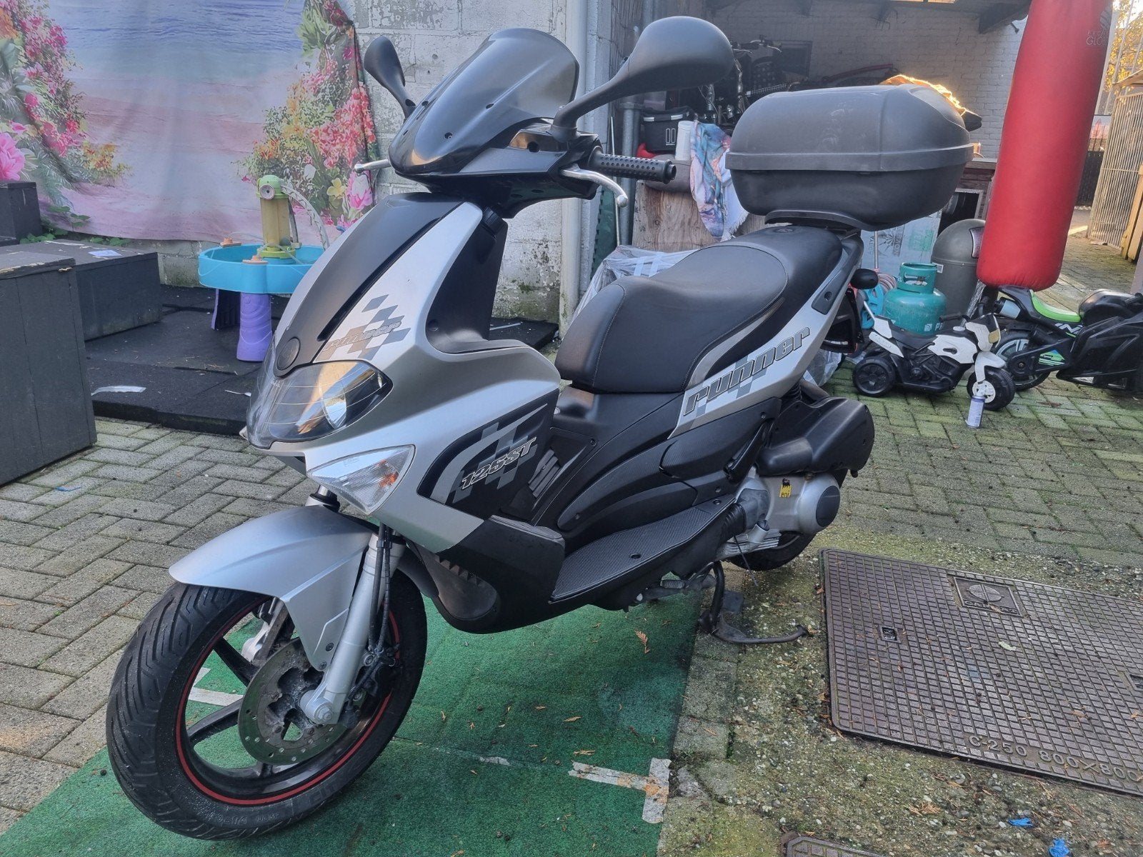 runner 125cc st  belgische papieren, Motoren, Ophalen