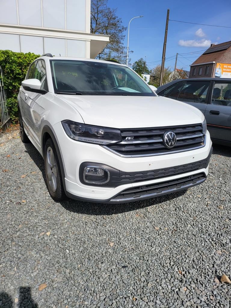 VW T-Cross 1.5 i 150CV / RLine / Euro6if / Autom / 17990 €, https://public.car-pass.be/vhr/caf9522e-c2c7-41e7-a2cc-8cd8604ebc11