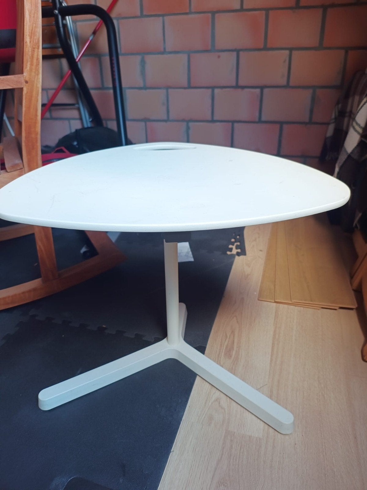 pc tafeltje, Huis en Inrichting, Ophalen