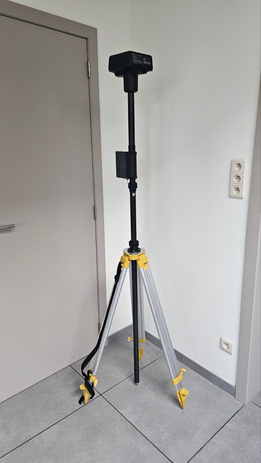DJI D-RTK 2 (Matrice Series) – Station GNSS RTK + trépied, TV, Hi-fi & Vidéo, Enlèvement