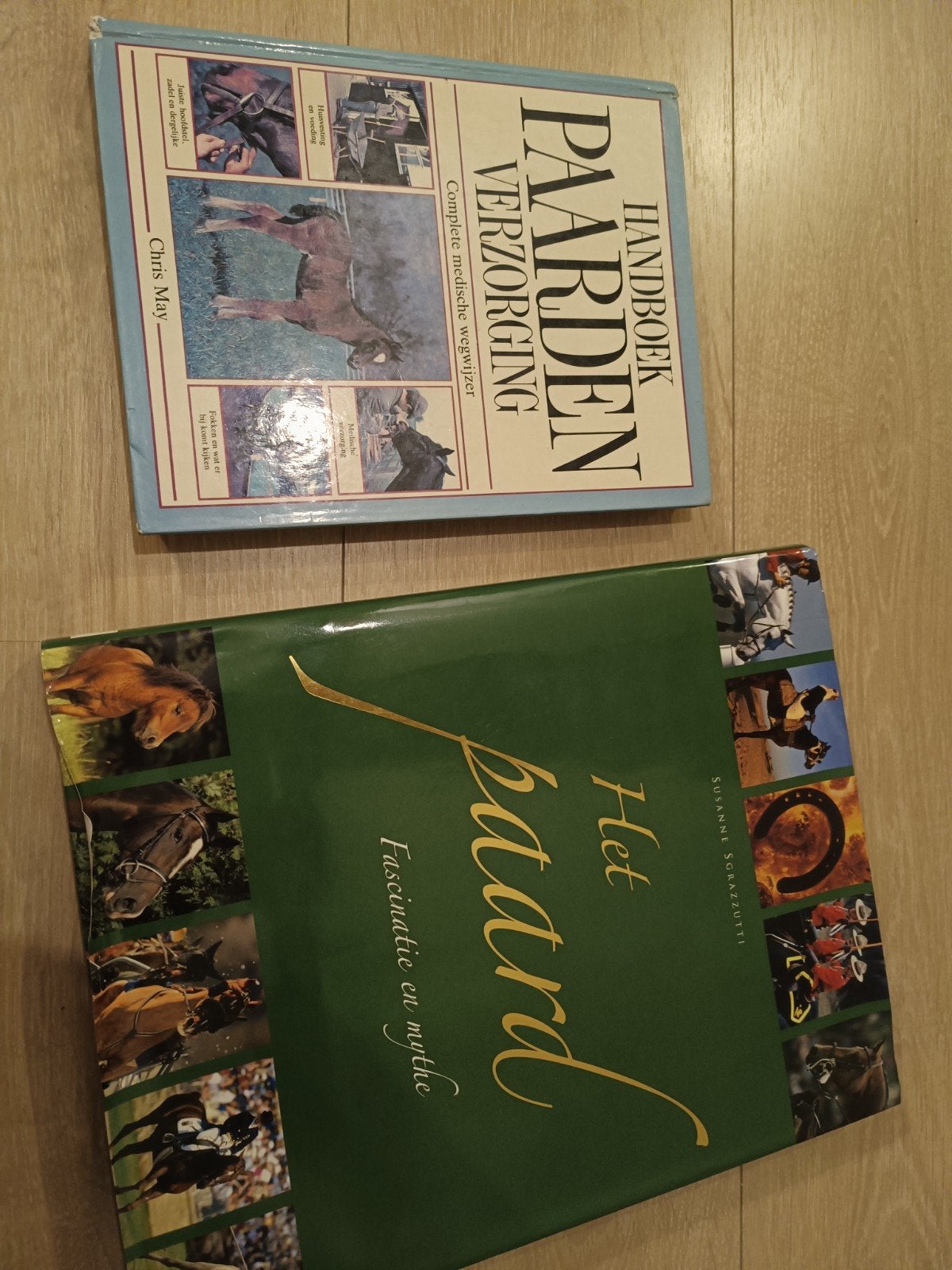 2 boeken paarden, Ophalen