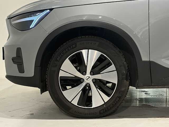 Volvo XC40 B3 Mild-hybride + LEDER/PDC VOOR EN ACHTER, Autos, Volvo, Argent ou Gris, Euro 6, Entreprise, 149 g/km