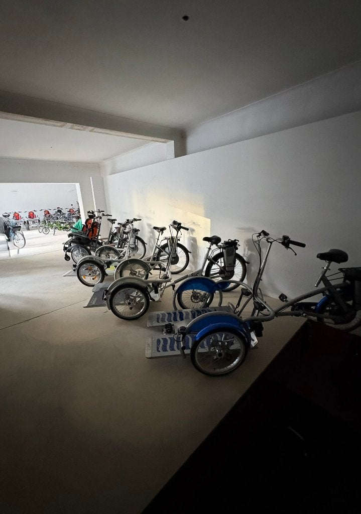 vélos pour fauteuils roulants avec support,, Vélos & Vélomoteurs, Autres marques, Vitesses, Comme neuf, Enlèvement