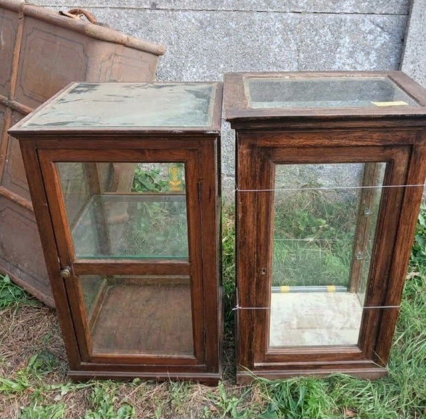 vitrine de comptoir magasin 1900, Enlèvement