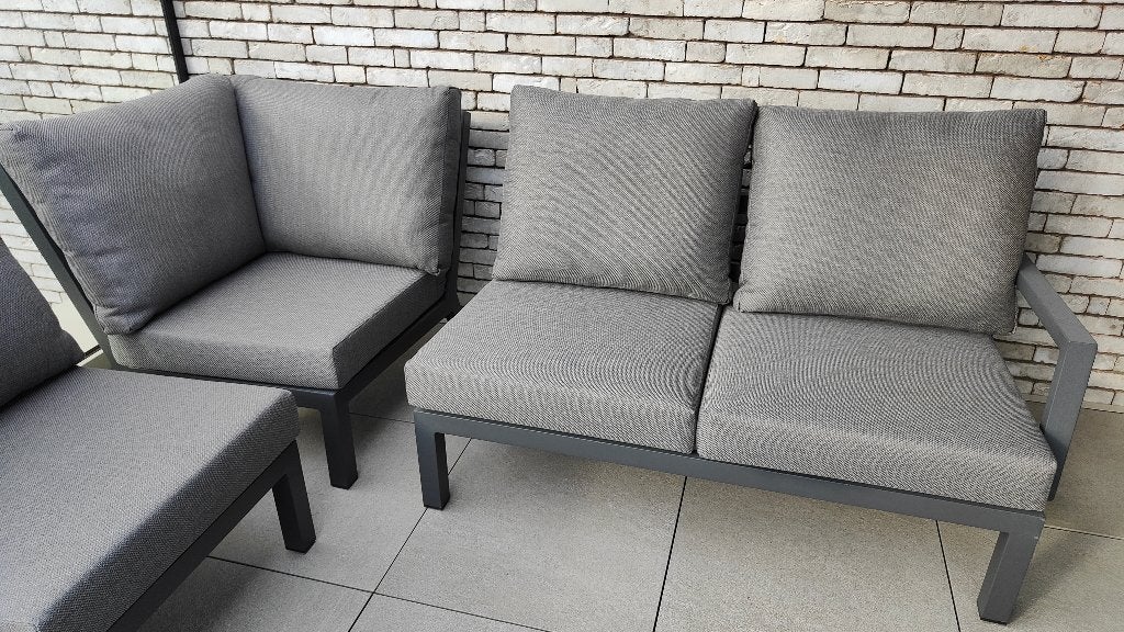 Modulair loungeset met bijhorende kussens, Ophalen, 6 zitplaatsen, Aluminium, Zo goed als nieuw
