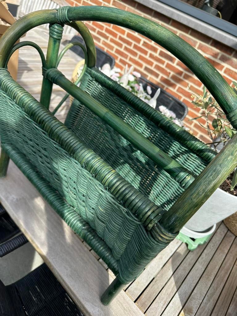 Vintage bamboe krantenbak 5€, Antiek en Kunst, Ophalen