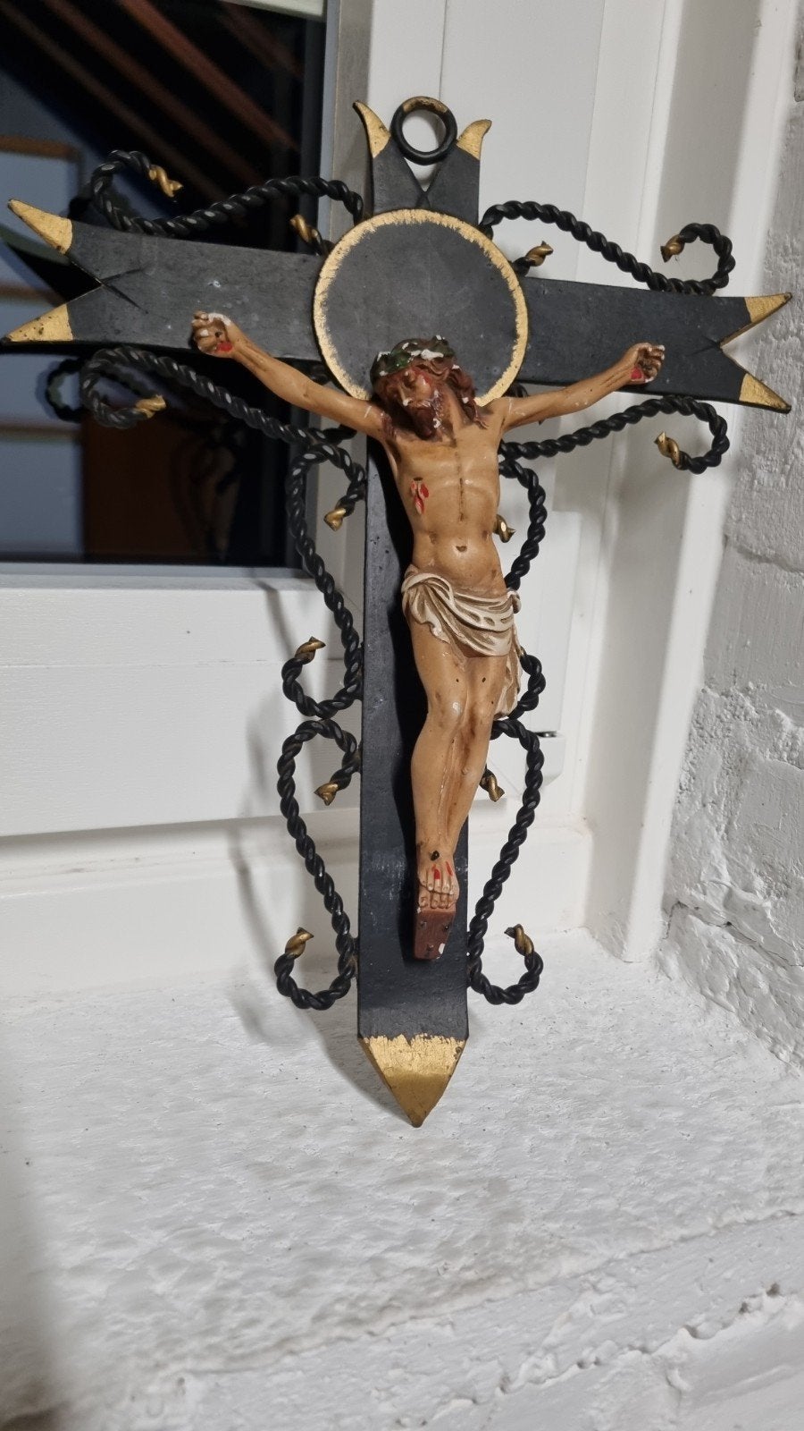 christ  sur support en fer forgé, Enlèvement