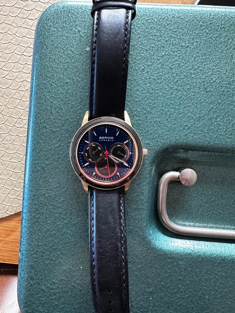 Bering-horloge, Ophalen, Zo goed als nieuw