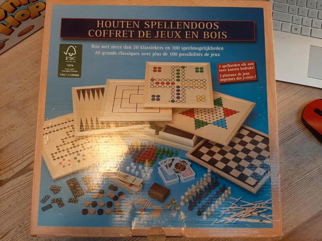 Gezelschapsspellen, Ophalen, Zo goed als nieuw