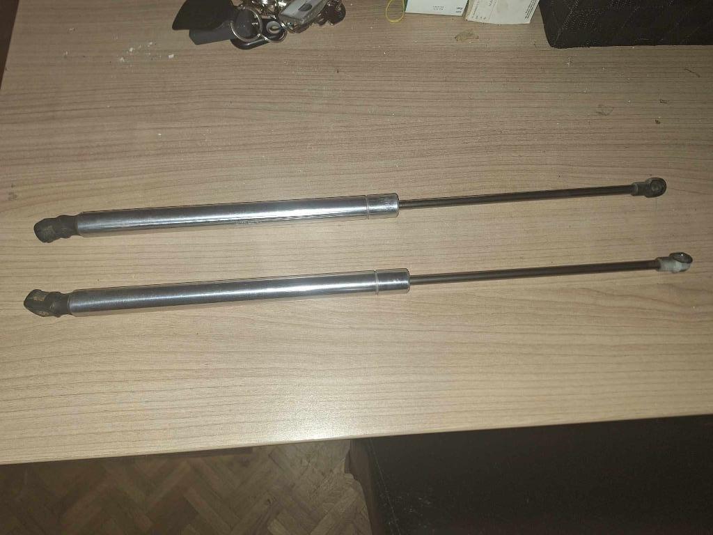 Étui à ressort à gaz pour Golf 4 1998-2004 à vendre !, Autos : Pièces & Accessoires, Arrière, Enlèvement ou Envoi, Volkswagen