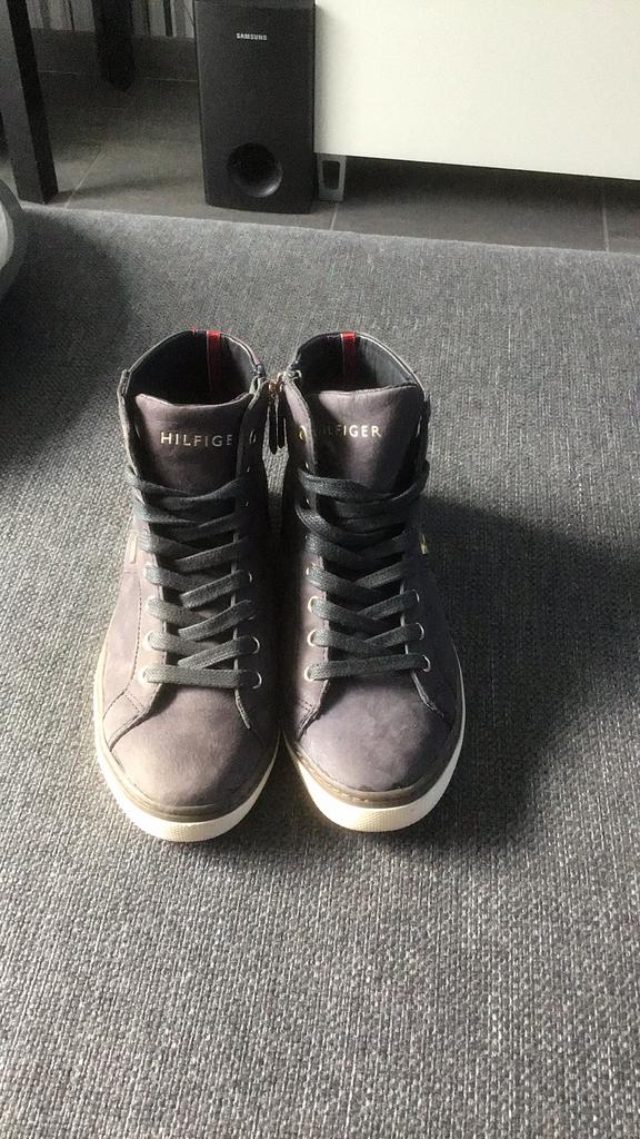 Tommy Hilfiger sneakers, Enlèvement, Comme neuf, Sneakers et Baskets