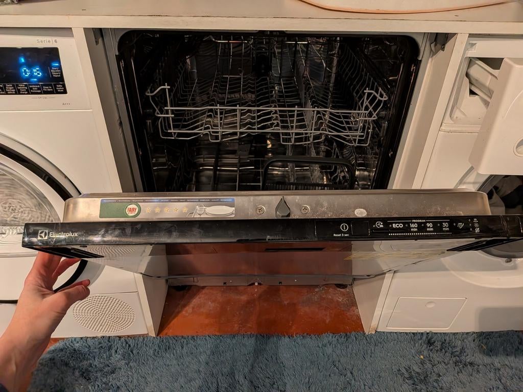 ELECTROLUX  INBOUWVAATWASSER, Electroménager, Enlèvement, Encastré