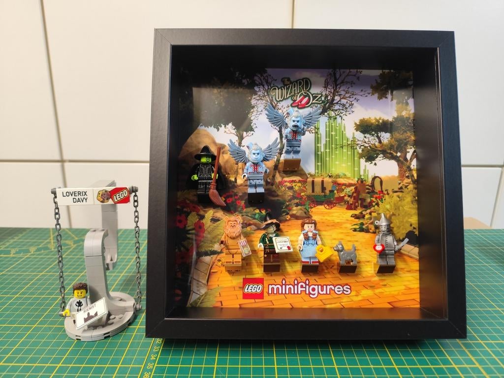 Lego the Wizard of OZ Minifigures - met kader., Ophalen of Verzenden, Zo goed als nieuw, Lego