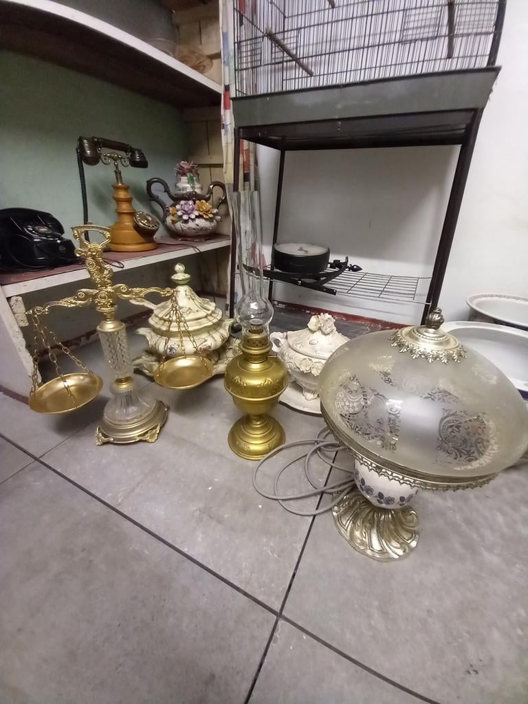 Allerhande Chinese en Italiaanse vazen  , antiek ., Antiek en Kunst, Ophalen