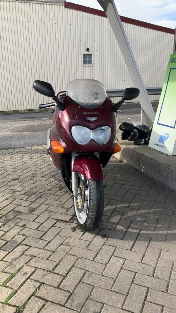 Gsxf 750, Enlèvement, Comme neuf