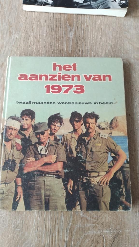 Het aanzien van 1973 en 1974, Boeken, Ophalen, Gelezen