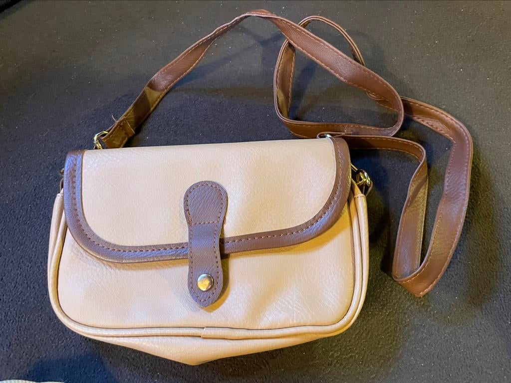 Joli sac banane Nouveau, Enlèvement ou Envoi, Neuf, Beige, Autres types