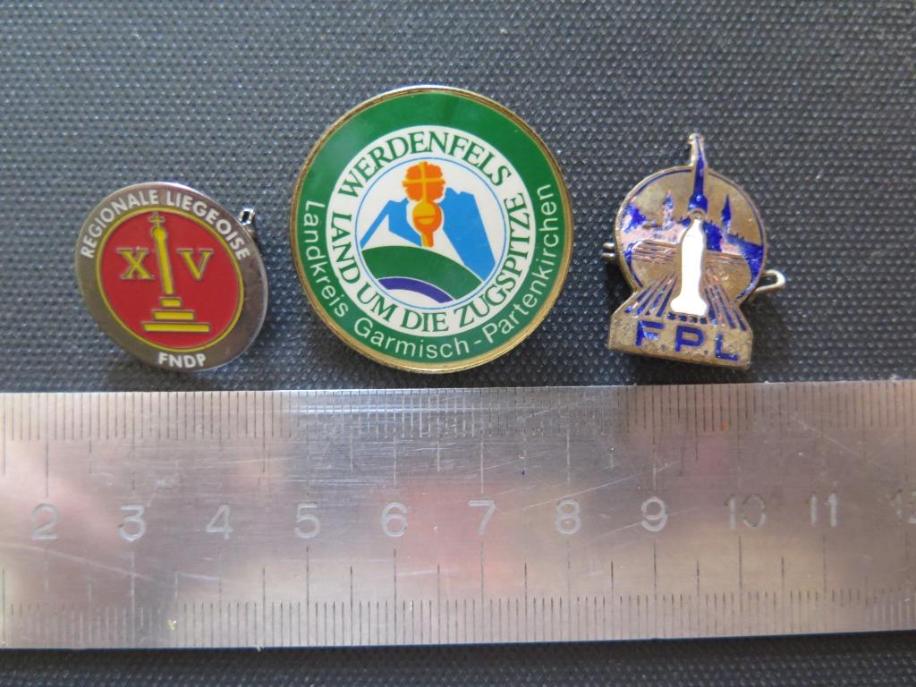broche, Collections, Broches, Pins & Badges, Enlèvement ou Envoi, Utilisé, Autres sujets/thèmes, Insigne ou Pin's