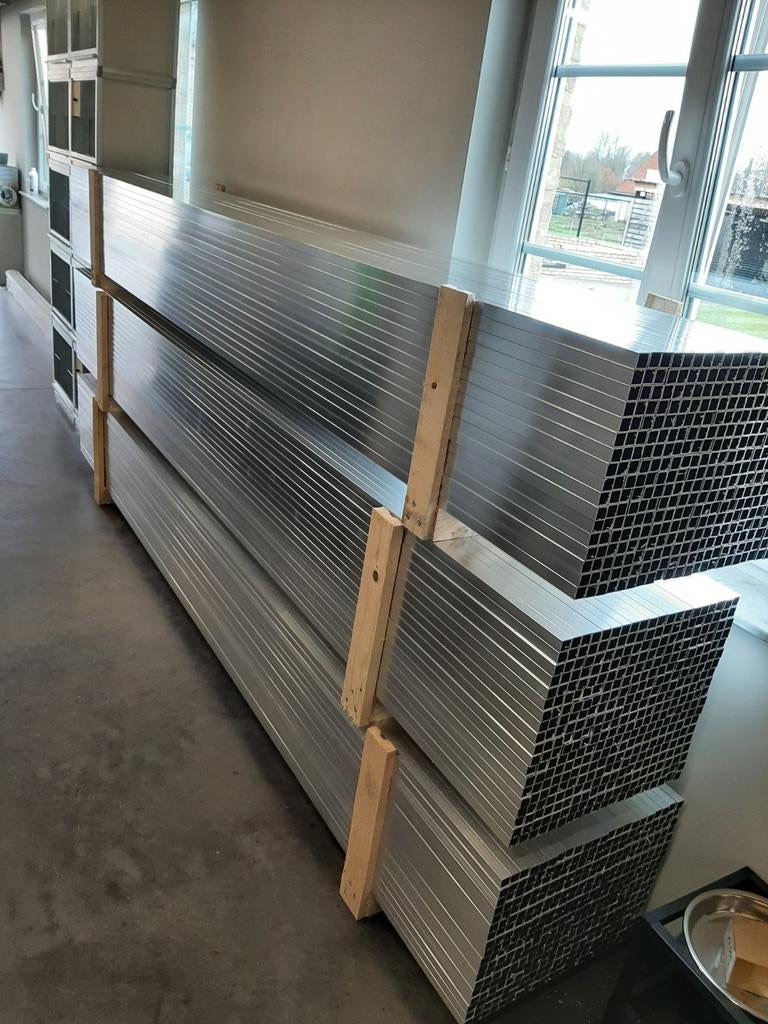 ALUMINIUM KOKER 20 X 20 X 1,5 MM ., Dieren en Toebehoren, Vogels | Hokken en Kooien, Ophalen, Aluminium