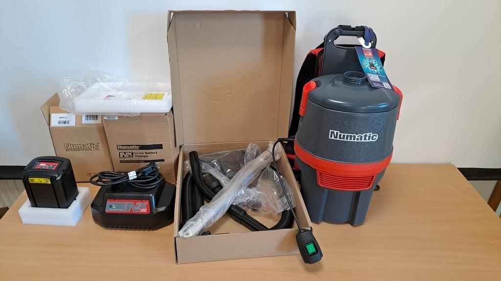 Aspirateur dorsal NUMATIC avec batterie 36 v li-ion neuf, Enlèvement, Neuf, Aspirateur