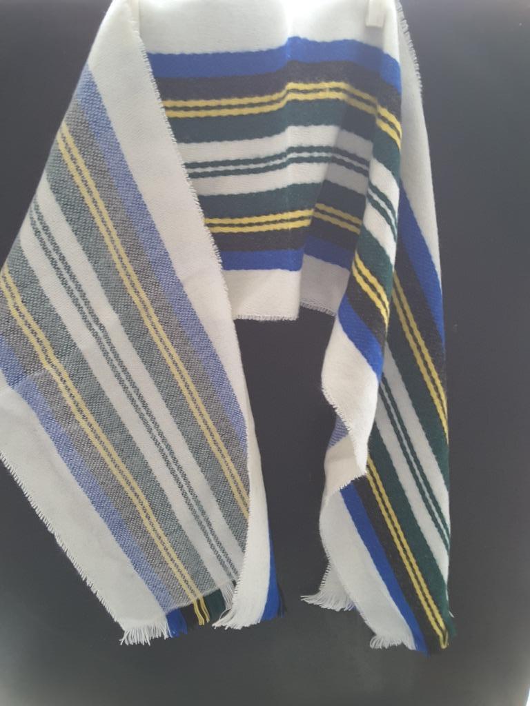 sjaal 110 x 20 cm witte lijn blauw groen zwart geel, Kleding | Dames, Mutsen, Sjaals en Handschoenen, Nieuw, Sjaal, Ophalen of Verzenden