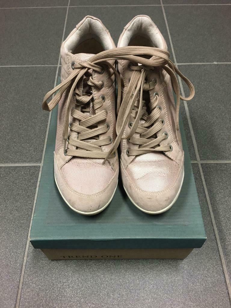 Schoenen maat 38, Overige typen, Ophalen of Verzenden, Trend One, Zo goed als nieuw