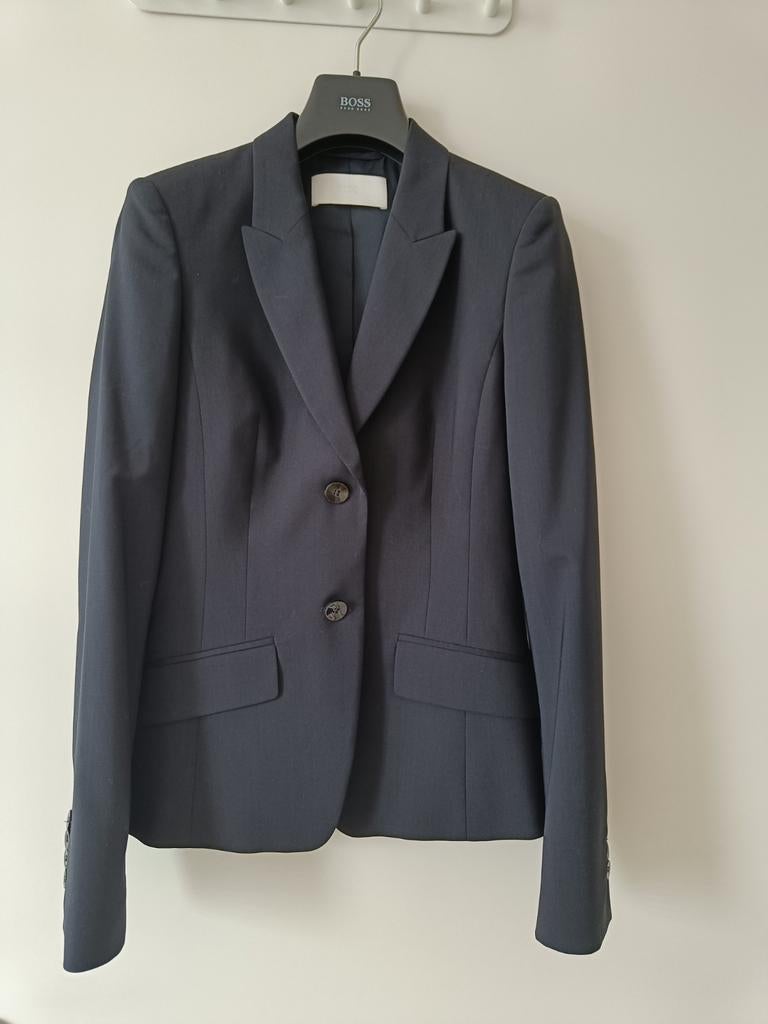 Boss donkerblauw mantelpak maat FR 34, Kleding | Dames, Ophalen