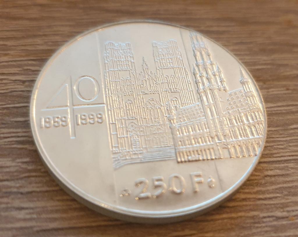 piece 250 francs - Albert et Paola - 40 ans de mariage 1999, Postzegels en Munten, Munten | Europa | Euromunten, Zilver, België