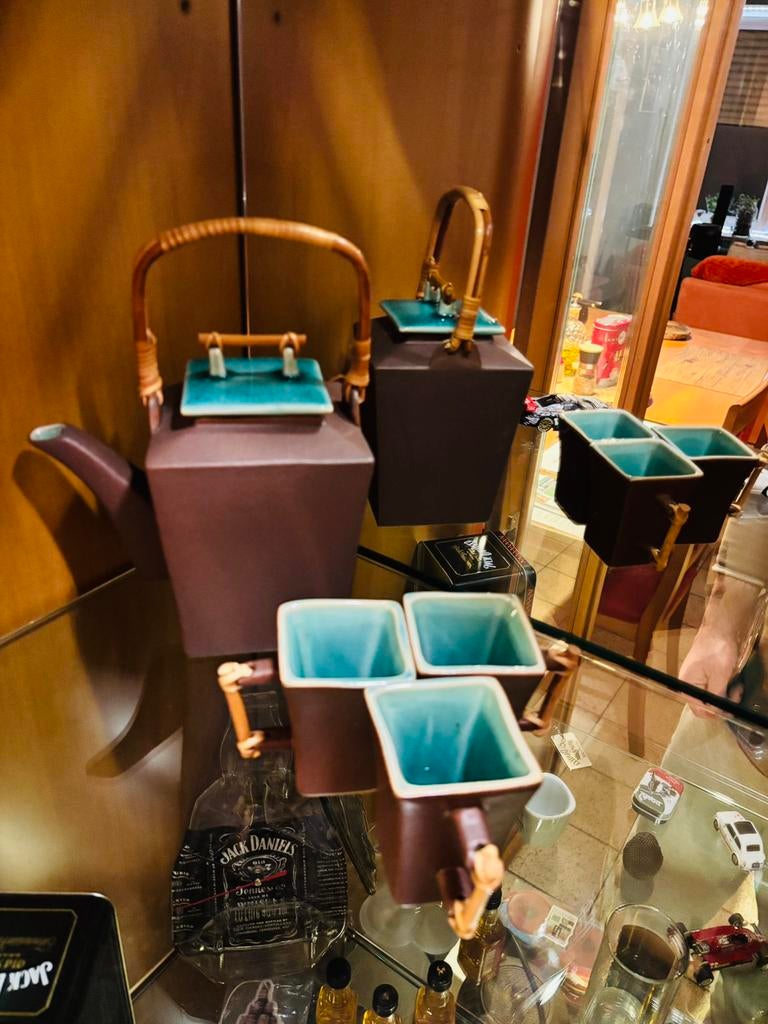 Set de théière Asiatique avec petite tasse