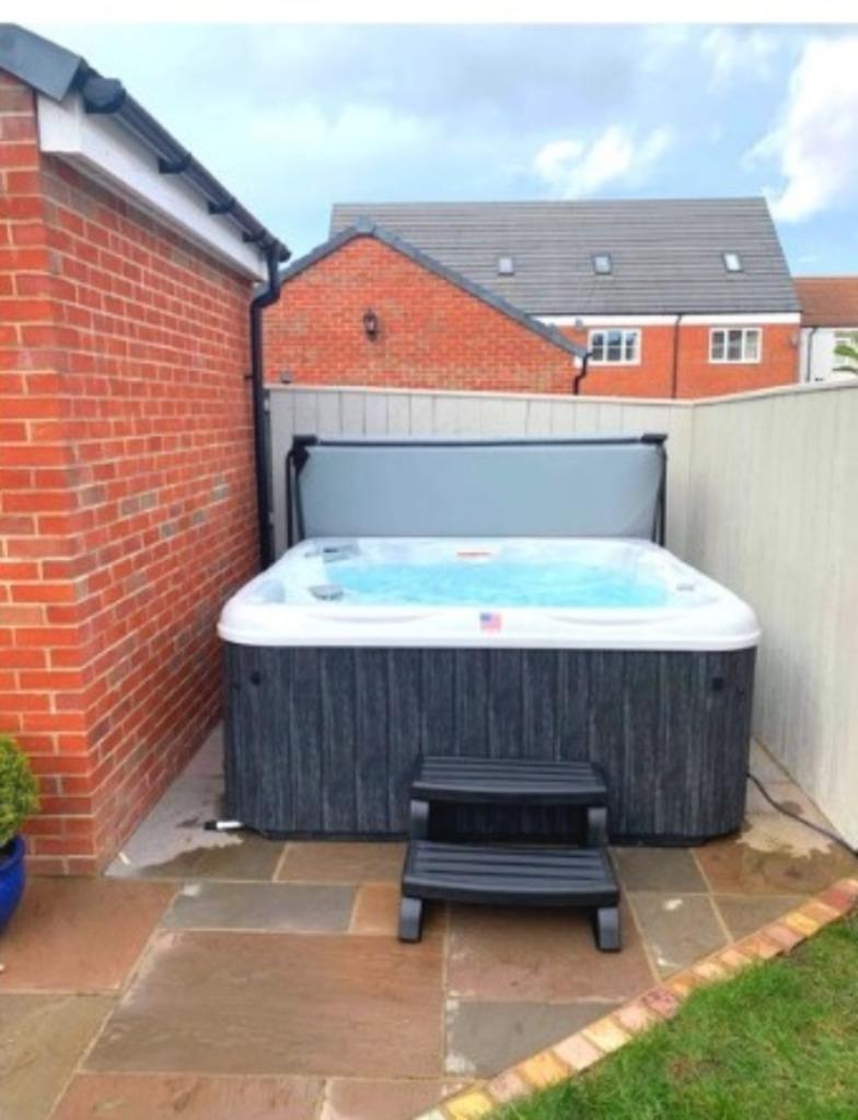 Spa jacuzzi 4 places prix tous comprix magasin ouvert 7/ rdv, Jardin & Terrasse, Enlèvement ou Envoi, Neuf