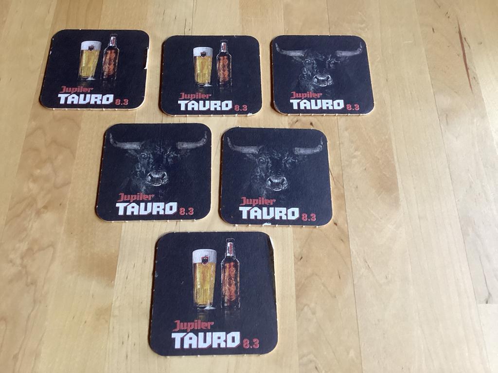 Jupiler Tauro. Kleine bierviltjes Humo., Verzamelen, Ophalen of Verzenden, Zo goed als nieuw